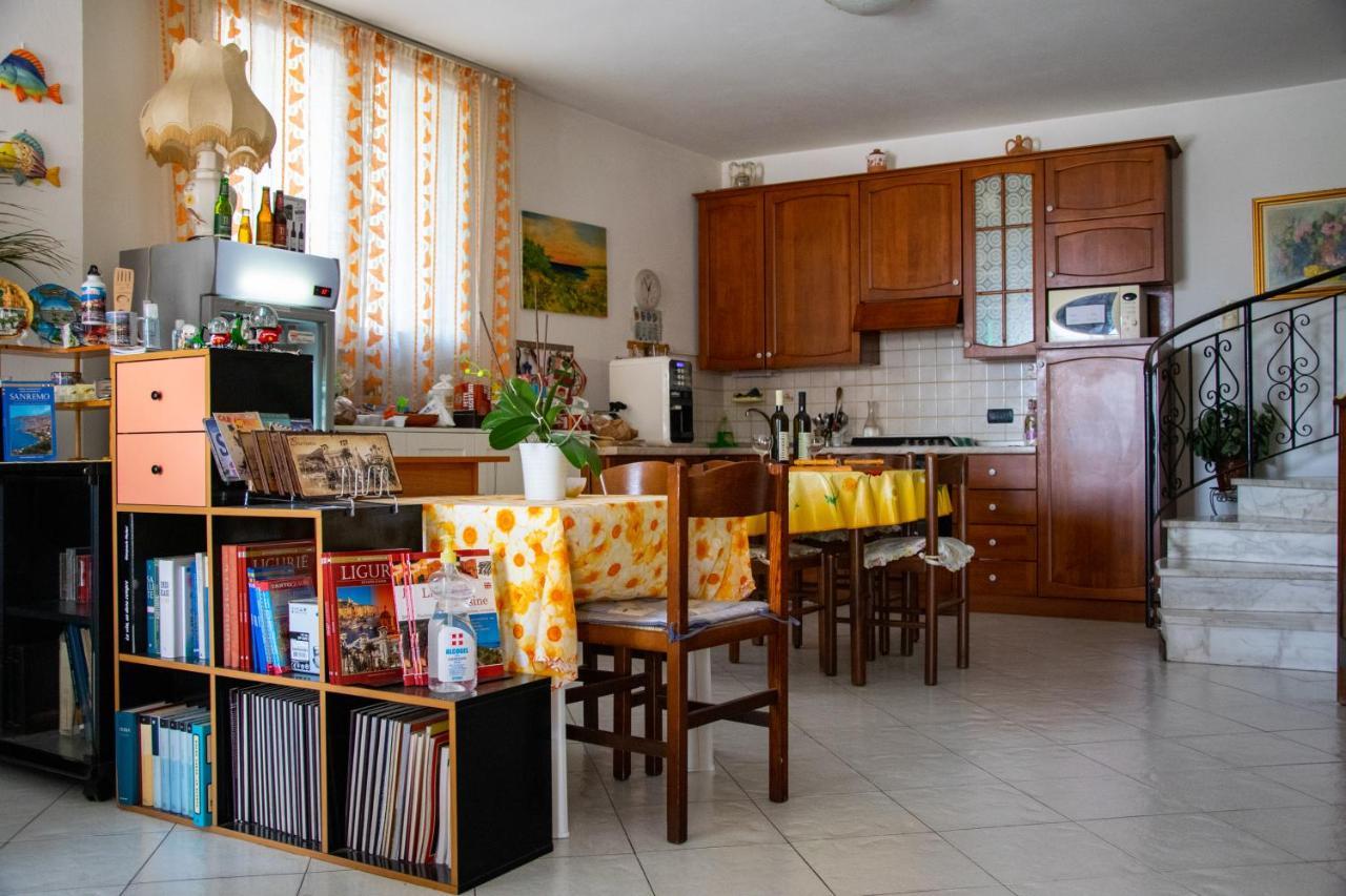 Bed and Breakfast Profumo Di Mare Free Private Parking Included San Remo Exterior foto