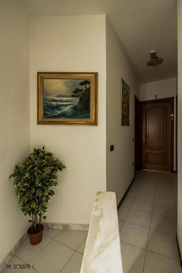 Bed and Breakfast Profumo Di Mare Free Private Parking Included San Remo Exterior foto
